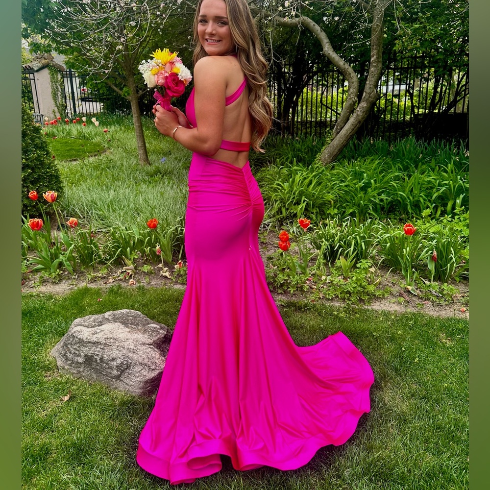 GORGEOUS pink Jessica angel dress! Size small fits 2-6